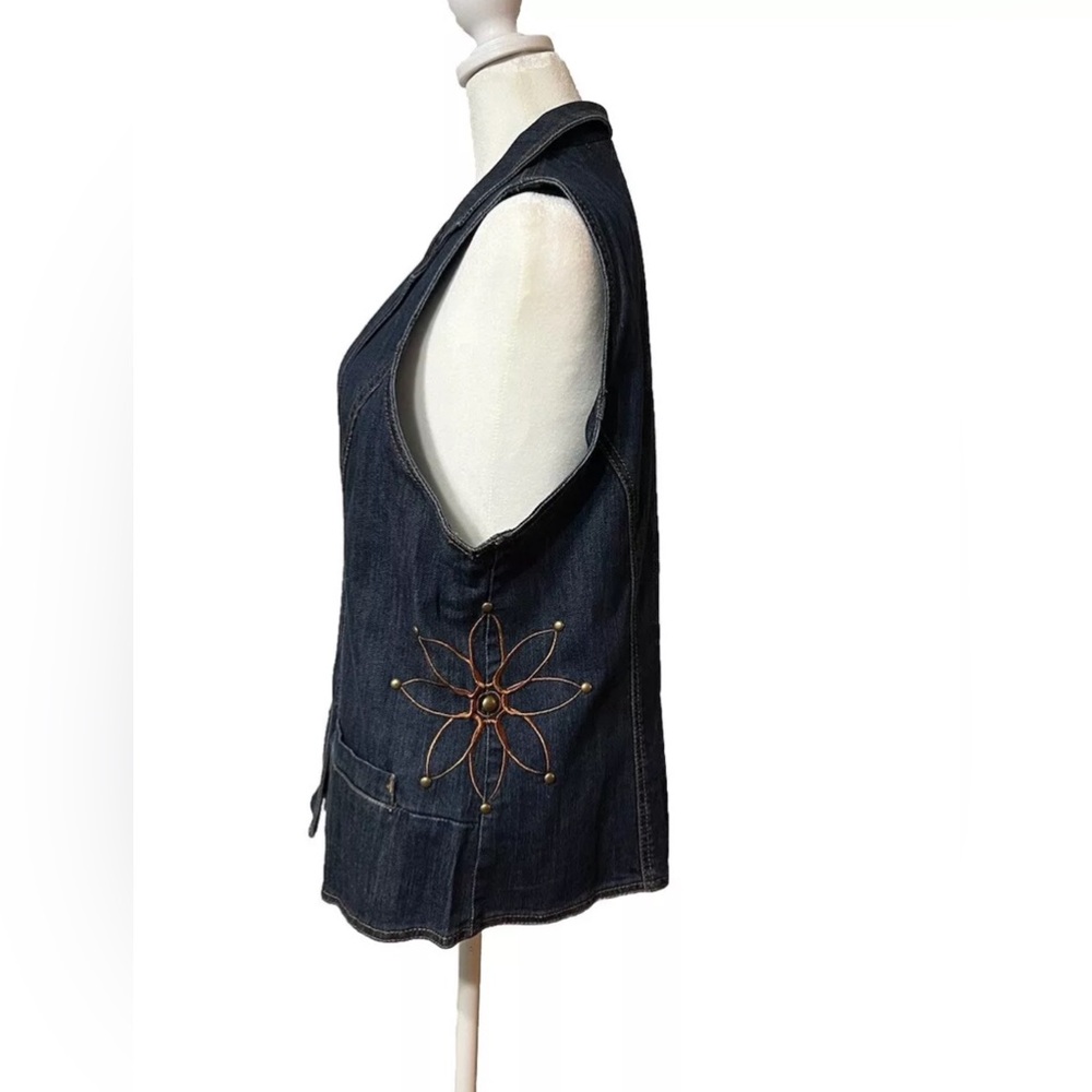 Womens Denim Vest Embroidered & Embellished Floral Brass Size XL Casual Western